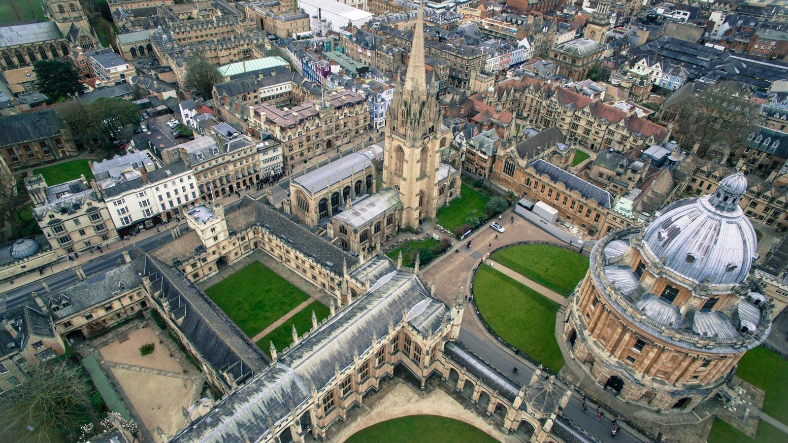 bird's eye photography of gray gothic building